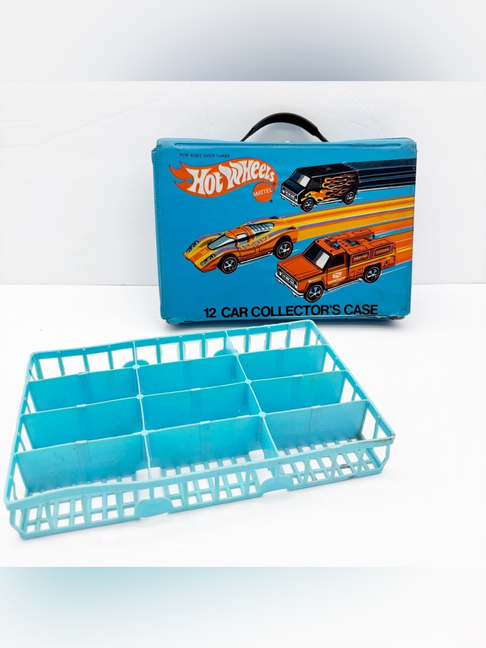 Vintage 1975 Hot Wheels 12 Cars Collectors Case